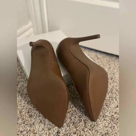 Torrid Pointed Toe Stiletto Pump - Picture 4 of 6